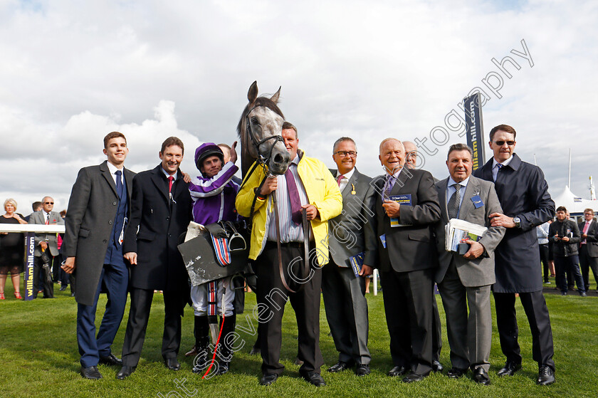 Capri-0015 
 CAPRI (Ryan Moore) with the lads after The William Hill St Leger Doncaster 16 Sep 2017 - Pic Steven Cargill / Racingfotos.com