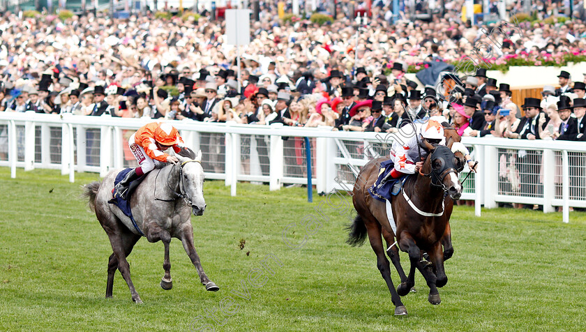 Advertise-0002 
 ADVERTISE (Frankie Dettori) beats FOREVER IN DREAMS (left) in The Commonwealth Cup
Royal Ascot 21 Jun 2019 - Pic Steven Cargill / Racingfotos.com