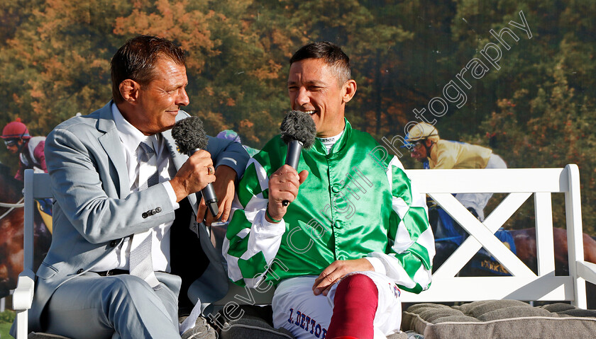 Frankie-Dettori-0001 
 Frankie Dettori being interviewed at Bro Park
Bro Park, Sweden 17 Sep 2023 - Pic Steven Cargill / Racingfotos.com