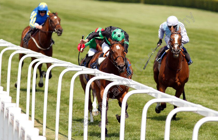 Nearly-Caught-0002 
 NEARLY CAUGHT (James Doyle) wins The Coral Marathon
Sandown 7 Jul 2018 - Pic Steven Cargill / Racingfotos.com