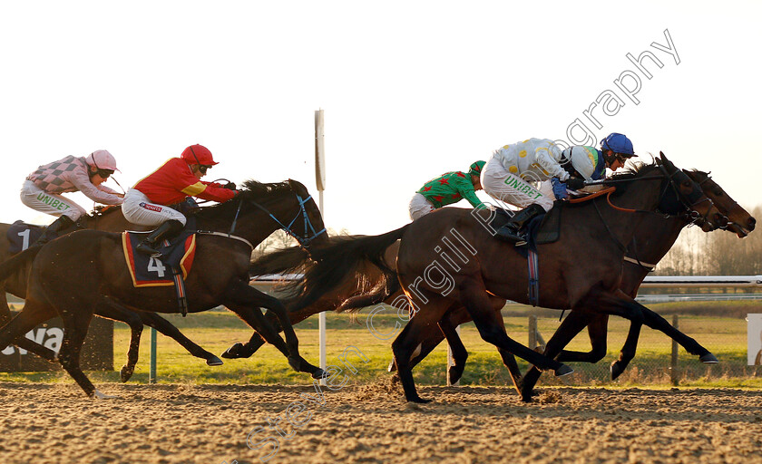 Galitello-0004 
 GALITELLO (farside, P J McDonald) beats MUNDERSFIELD (nearside) in The Betway Stayers Handicap
Lingfield 2 Feb 2019 - Pic Steven Cargill / Racingfotos.com