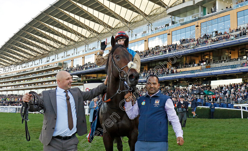 Kind-Of-Blue-0007 
 KIND OF BLUE (James Doyle) winner of The Qipco British Champions Sprint Stakes
Ascot 19 Oct 2024 - Pic Steven Cargill / Racingfotos.com