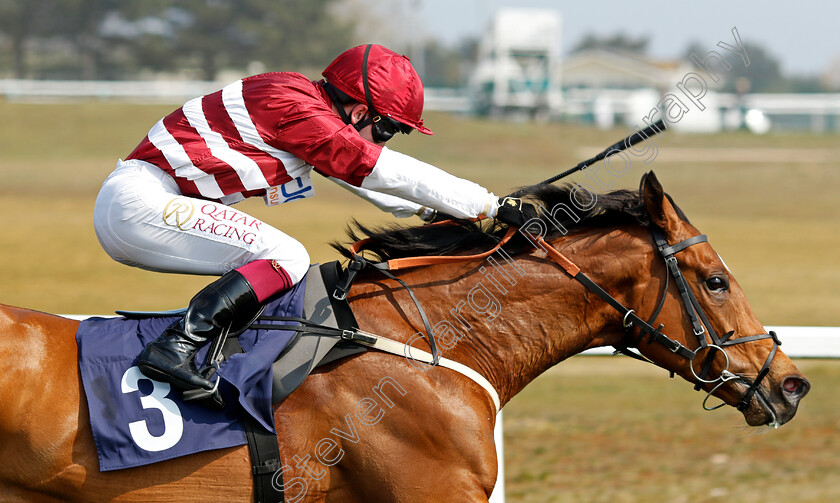 The-City s-Phantom-0006 
 THE CITY'S PHANTOM (Oisin Murphy) wins The Quinnbet 25% Back As A Free Bet Handicap
Yarmouth 20 Apr 2021 - Pic Steven Cargill / Racingfotos.com