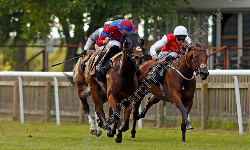 Lovely-Breeze-0003 
 LOVELY BREEZE (left, James Doyle) beats NIGHT NARCISSUS (right) in The Rich Energy Two Drinks One Taste Fillies Handicap
Newmarket 25 Jun 2021 - Pic Steven Cargill / Racingfotos.com