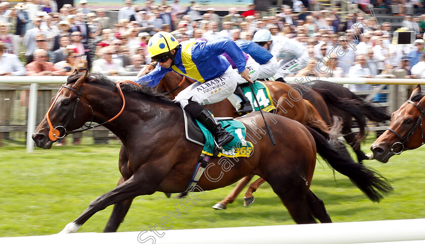 Walkinthesand-0002 
 WALKINTHESAND (Ryan Moore) wins The bet365 Handicap
Newmarket 12 Jul 2019 - Pic Steven Cargill / Racingfotos.com