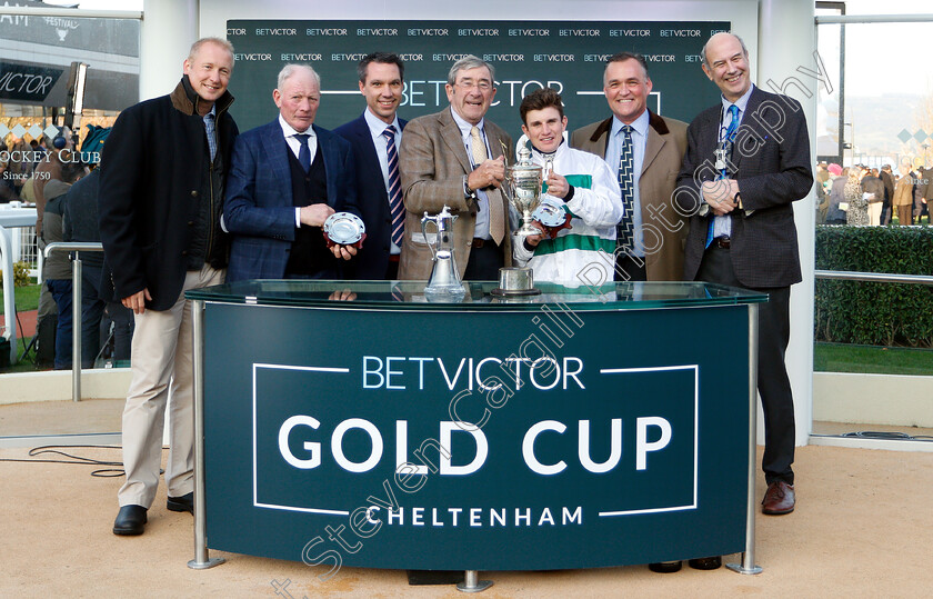 Baron-Alco-0012 
 Presentation to John Stone, Gary Moore and Jamie Moore for The BetVictor Gold Cup won by BARON ALCO
Cheltenham 17 Nov 2018 - Pic Steven Cargill / Racingfotos.com