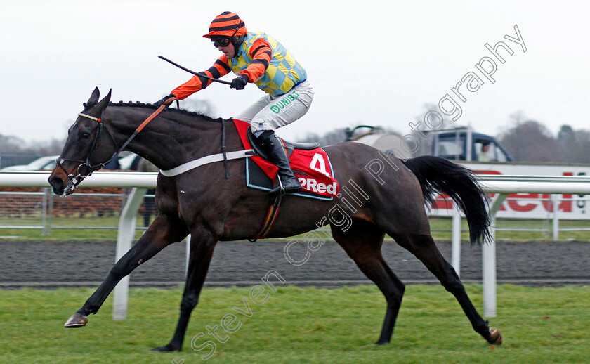 Might-Bite-0011 
 MIGHT BITE (Nico de Boinville) wins The 32Red King George VI Chase Kempton 26 Dec 2017 - Pic Steven Cargill / Racingfotos.com