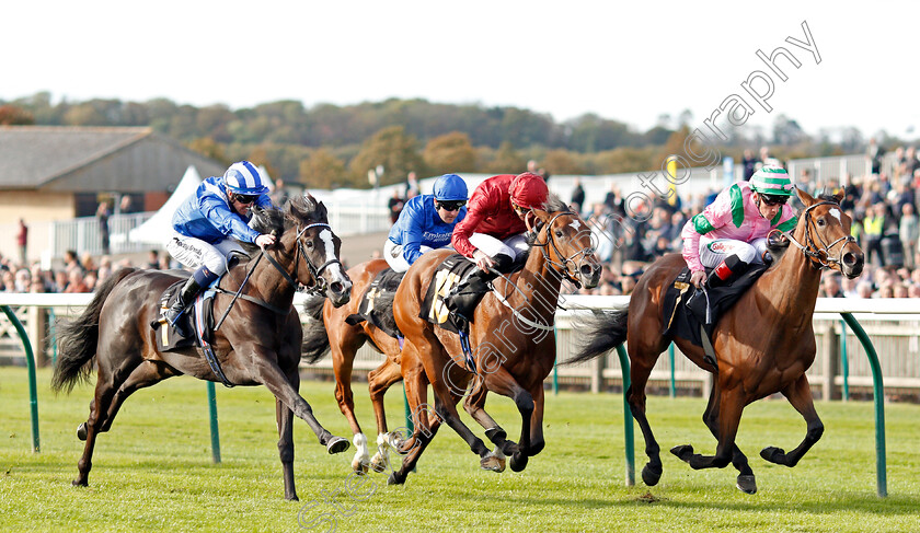 Lady-Lynetta-0006 
 LADY LYNETTA (right, Shane Kelly) beats SUNSET KISS (centre) BAAQY (left) in The Blandford Bloodstock Maiden Fillies Stakes
Newmarket 28 Sep 2019 - Pic Steven Cargill / Racingfotos.com