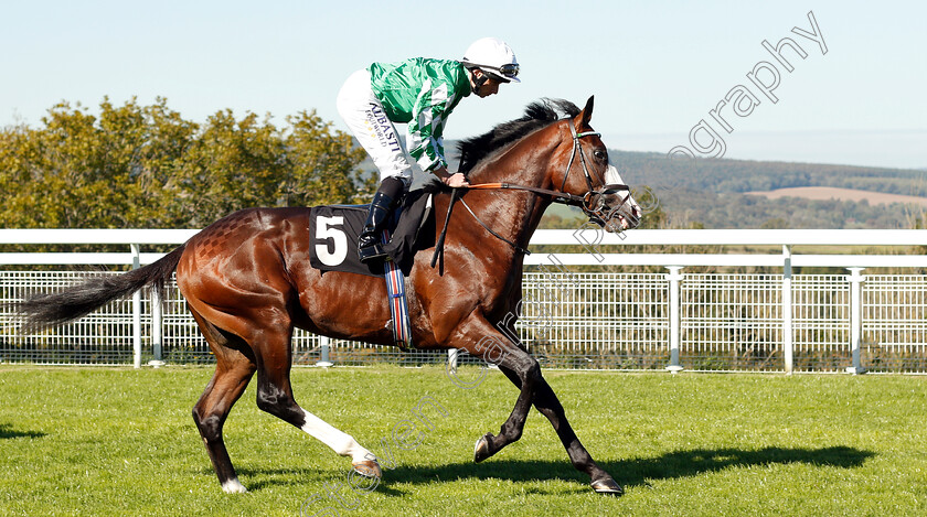 Pablo-Escobar-0002 
 PABLO ESCOBARR (Ryan Moore) before winning The Heineken EBF Future Stayers Maiden Stakes
Goodwood 26 Sep 2018 - Pic Steven Cargill / Racingfotos.com