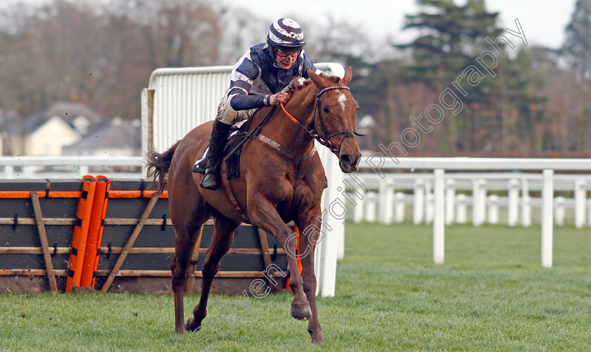 Good-Risk-At-All-0003 
 GOOD RISK AT ALL (Charlie Deutsch) wins The Dingley's Promise Handicap Hurdle
Ascot 19 Feb 2022 - Pic Steven Cargill / Racingfotos.com