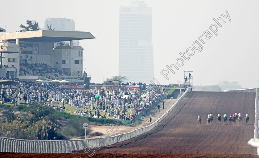 Jebel-Ali-0012 
 Racing up to the finish at Jebel Ali, Dubai 9 Feb 2018 - Pic Steven Cargill / Racingfotos.com