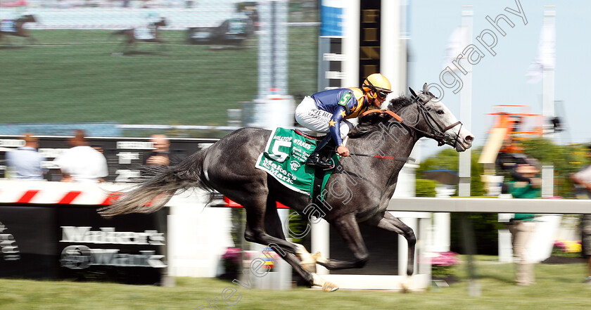 Dogtag-0003 
 DOGTAG (Javier Castellano) wins The Hilltop Stakes
Pimlico, Baltimore USA, 17 May 2019 - Pic Steven Cargill / Racingfotos.com