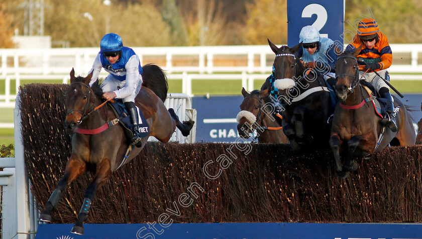 Gemirande-0003 
 GEMIRANDE (Charlie Deutsch) wins The Copybet Handicap Chase
Ascot 22 Nov 2024 - Pic Steven Cargill / Racingfotos.com