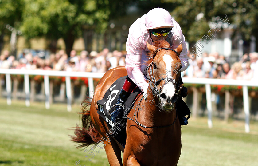 Royal-Intervention-0005 
 ROYAL INTERVENTION (Gerald Mosse) wins The Betway Empress Fillies Stakes
Newmarket 30 Jun 2018 - Pic Steven Cargill / Racingfotos.com