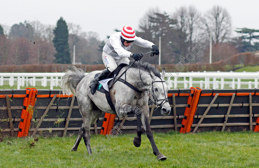 Unexpected-Party-0002 
 UNEXPECTED PARTY (Harry Skelton) wins The SBK Holloway's Handicap Hurdle
Ascot 22 Jan 2022 - Pic Steven Cargill / Racingfotos.com