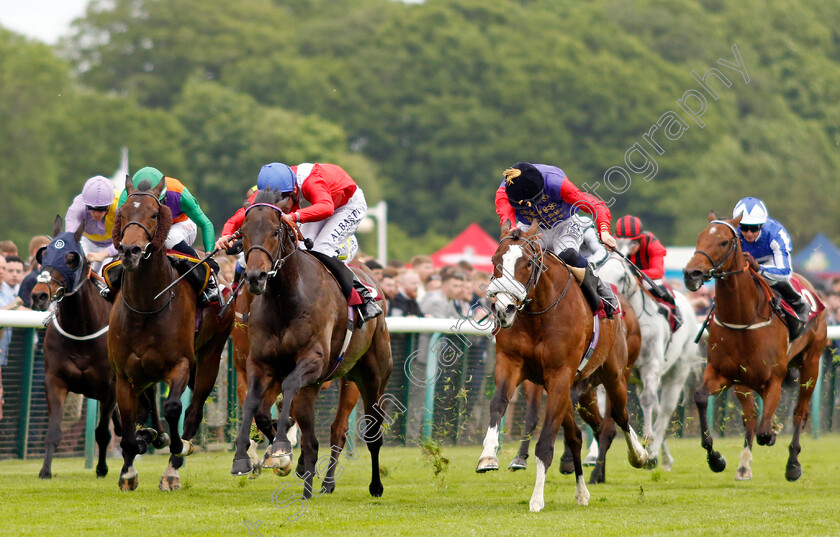 King s-Lynn-0005 
 KING'S LYNN (right, David Probert) beats TWILIGHT CALLS (3rd left) in The Cazoo Temple Stakes
Haydock 21 May 2022 - Pic Steven Cargill / Racingfotos.com