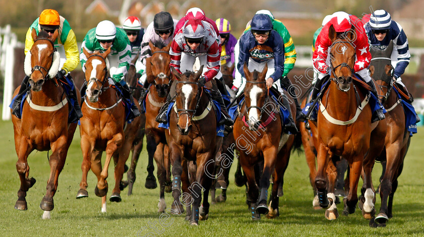 Editeur-Du-Gite-0001 
 EDITEUR DU GITE (right, Joshua Moore) wins The Close Brothers Red Rum Handicap Chase
Aintree 8 Apr 2021 - Pic Steven Cargill / Racingfotos.com