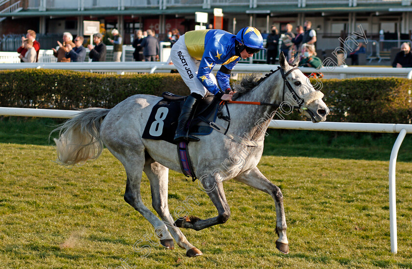 Giovanni-Change-0007 
 GIOVANNI CHANGE (Jamie Hamilton) wins The Mansionbet Bet 10 Get 20 Handicap Hurdle
Market Rasen 19 Apr 2102 - Pic Steven Cargill / Racingfotos.com