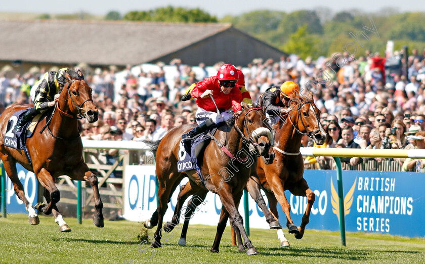 Mabs-Cross-0002 
 MABS CROSS (Paul Mulrennan) beats EQUIMOU (right) in The Longholes Palace House Stakes Newmarket 5 May 2018 - Pic Steven Cargill / Racingfotos.com