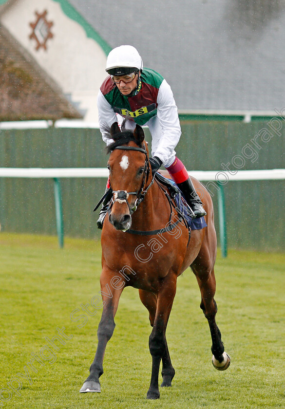 Without-Parole-0002 
 WITHOUT PAROLE (Frankie Dettori) winner of The John Kemp 4x4 Centre Of Norwich Novice Stakes Div2 Yarmouth 24 Apr 2018 - Pic Steven Cargill / Racingfotos.com