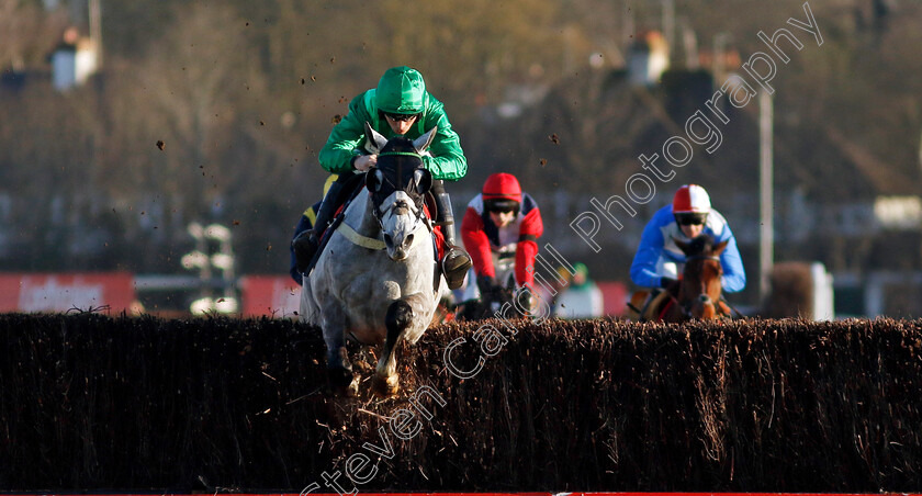 Bad-0007 
 BAD (Ben Jones) wins The Ladbrokes Handicap Chase
Kempton 22 Feb 2025 - Pic Steven Cargill / Racingfotos.com