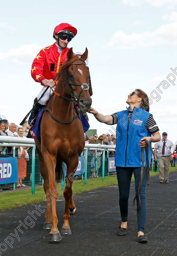 Wise-Eagle-0001 
 WISE EAGLE (Daniel Tudhope)
Doncaster 13 Sep 2024 - Pic Steven Cargill / Racingfotos.com