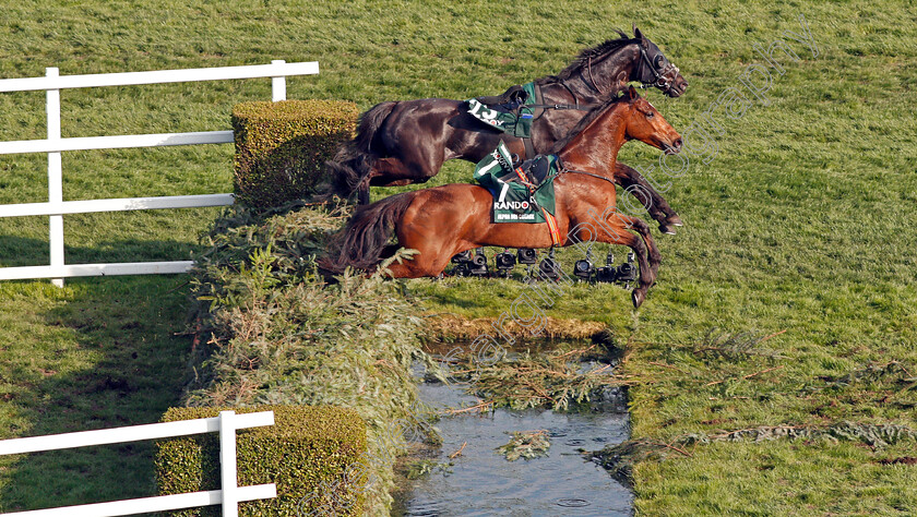 Saint-Are-and-Alpha-Des-Obeaux-0002 
 SAINT ARE (farside) and ALPHA DES OBEAUX over The Water in The Randox Health Grand National Aintree 14 Apr 2018 - Pic Steven Cargill / Racingfotos.com