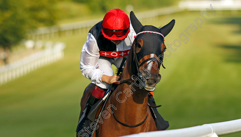 Lou-Lou s-Gift-0005 
 LOU LOU'S GIFT (Cieren Fallon) winner of The Fizz Cup Classic Handicap
Newmarket 28 Jun 2024 - Pic Steven Cargill / Racingfotos.com