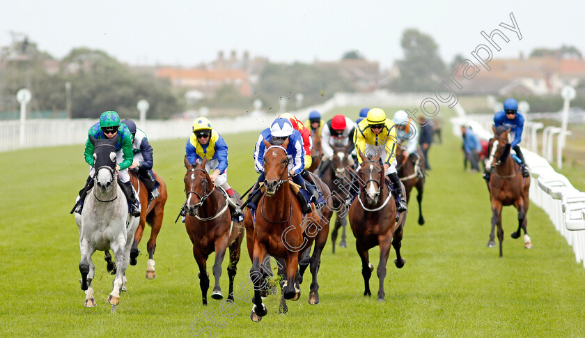 Boss-Power-0003 
 BOSS POWER (centre, Silvestre de Sousa) beats CALEDONIAN CRUSADE (left) in The Mansionbet Beaten By A Head Maiden Handicap
Yarmouth 22 Jul 2020 - Pic Steven Cargill / Racingfotos.com