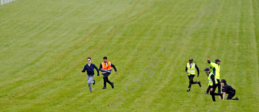 AR-0002 
 Animal rising protestor tackled by security on track 
Epsom 3 Jun 2023 - Pic Steven Cargill / Racingfotos.com