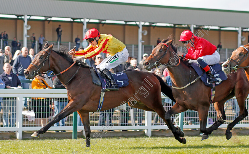 Tiger-Crusade-0005 
 TIGER CRUSADE (Jamie Spencer) beats ONE NIGHT STAND (right) in The British Stallion Studs EBF Novice Stakes
Yarmouth 17 Sep 2019 - Pic Steven Cargill / Racingfotos.com