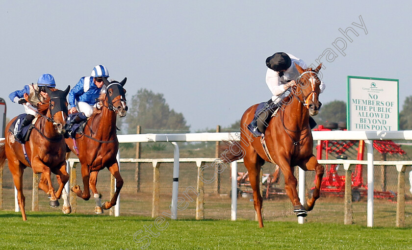 Overture-0007 
 OVERTURE (Luke Morris) wins The British EBF Premier Fillies Handicap
Yarmouth 18 Sep 2024 - Pic Steven Cargill / Racingfotos.com