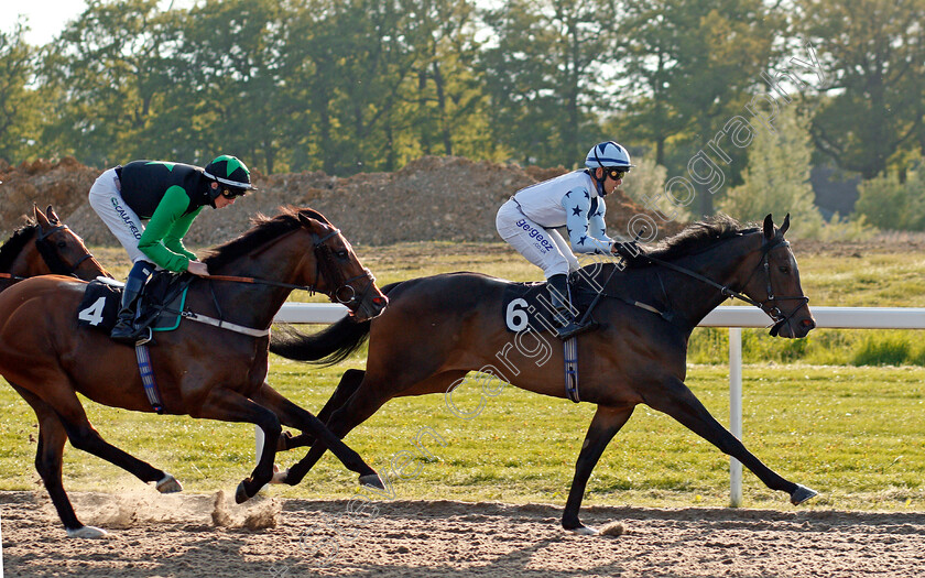 Big-Brown-0001 
 BIG BROWN (Marco Ghiani) leads COLD HARBOUR (left)
Chelmsford 3 Jun 2021 - Pic Steven Cargill / Racingfotos.com