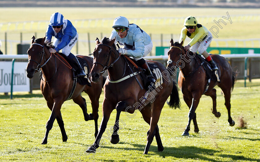 Sunday-Star-0002 
 SUNDAY STAR (Gerald Mosse) wins The Blandford Bloodstock Maiden Fillies Stakes Div1
Newmarket 29 Sep 2018 - Pic Steven Cargill / Racingfotos.com