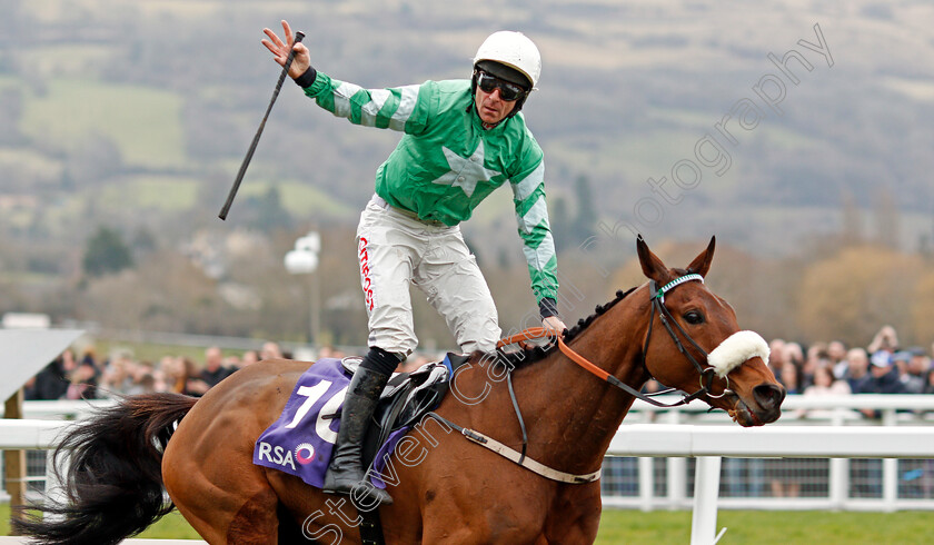 Presenting-Percy-0005 
 PRESENTING PERCY (Davy Russell) wins The RSA Insurance Novices Chase Cheltenham 14 Mar 2018 - Pic Steven Cargill / Racingfotos.com