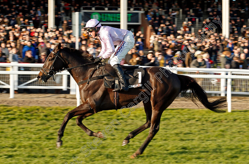 North-Hill-Harvey-0005 
 NORTH HILL HARVEY (Harry Skelton) wins The Racing Post Arkle Trophy Trial Novices Chase Cheltenham 19 Nov 2017 - Pic Steven Cargill / Racingfotos.com