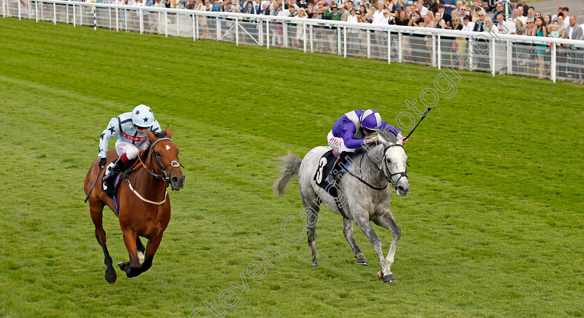 Highland-Rocker-0003 
 HIGHLAND ROCKER (right, Robert Havlin) beats WITHOUT REVENGE (left) in The Chichester City Handicap
Goodwood 29 Aug 2021 - Pic Steven Cargill / Racingfotos.com