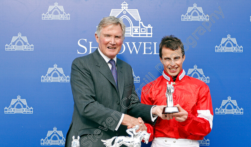 Daahyeh-0009 
 Presentation by Richard Lancaster to William Buick for The Shadwell Rockfel Stakes won by DAAHYEH
Newmarket 27 Sep 2019 - Pic Steven Cargill / Racingfotos.com