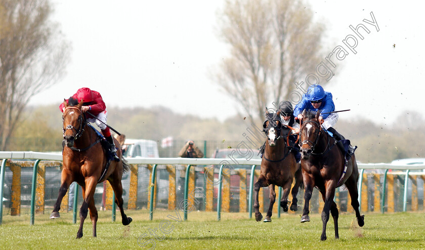 King-Of-Comedy-0004 
 KING OF COMEDY (left, Frankie Dettori) beats LAND OF LEGENDS (right) in The Eastern Power Systems Of Norwich Novice Stakes
Yarmouth 23 Apr 2019 - Pic Steven Cargill / Racingfotos.com