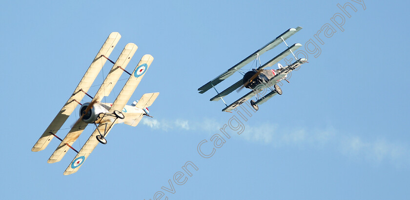 Dogfight-0013 
 World War I dogfight re-enactment takes place above Cheltenham Racecourse
18 Nov 2018 - Pic Steven Cargill / Racingfotos.com