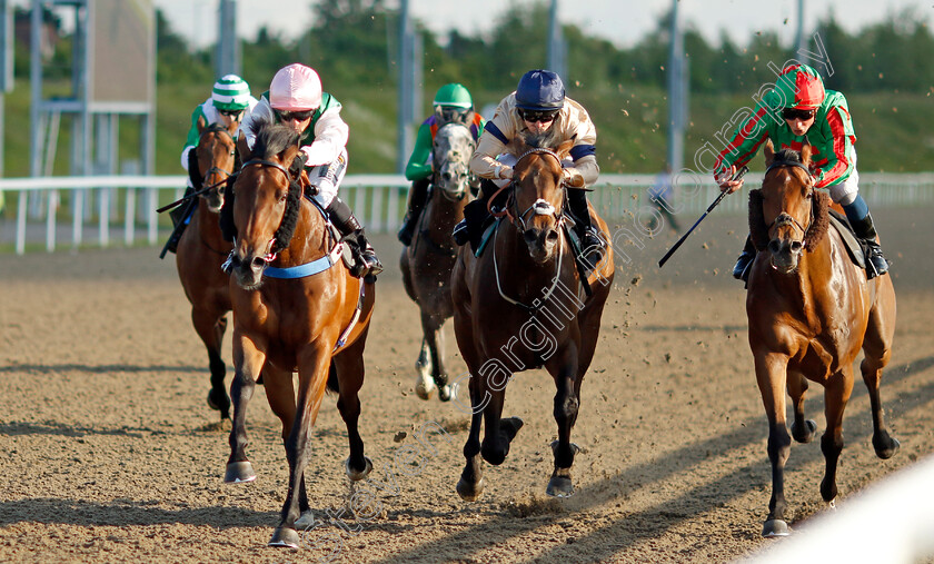 Sir-Oliver-0004 
 SIR OLIVER (left, Silvestre De Sousa) beats MEHMENTO (centre) and KARIBANA (right) in The Ladies Day Handicap
Chelmsford 7 Jun 2022 - Pic Steven Cargill / Racingfotos.com