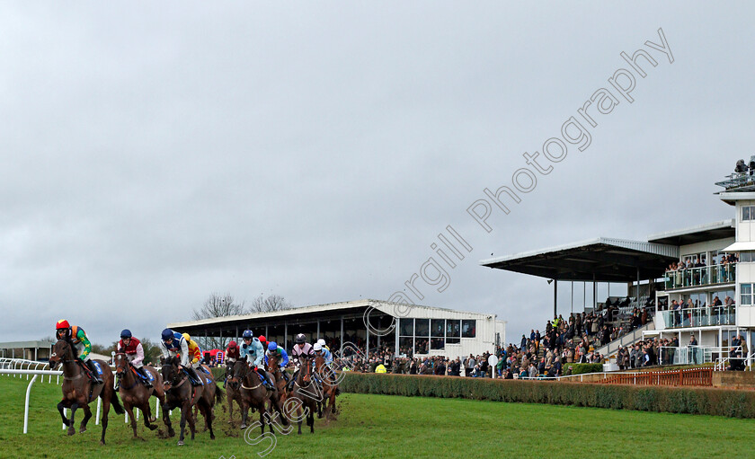 Wincanton-0001 
 Passing the stands
Wincanton 30 Jan 2020 - Pic Steven Cargill / Racingfotos.com