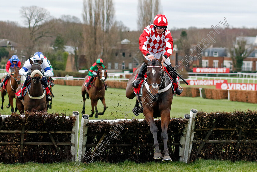 Jingko-Blue-0002 
 JINGKO BLUE (James Bowen) wins The Virgin Bet Daily Price Boosts Novice Handicap Hurdle
Sandown 3 Feb 2024 - Pic Steven Cargill / Racingfotos.com