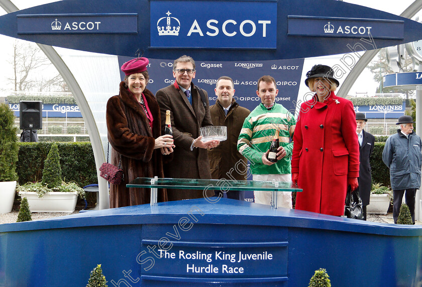 Belargus-0009 
 Presentation to Nick Gifford and Leighton Aspell for The Rosling King Juvenile Hurdle won by BELARGUS
Ascot 19 Jan 2019 - Pic Steven Cargill / Racingfotos.com