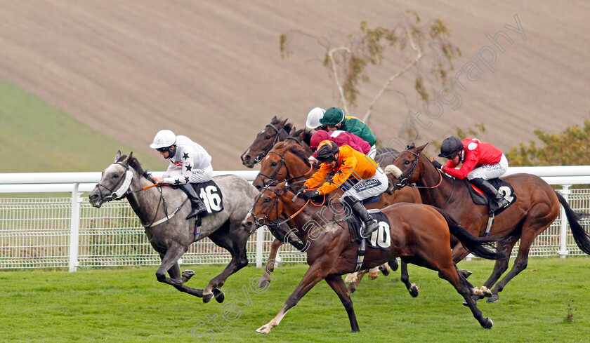 Snow-Ocean-0001 
 SNOW OCEAN (centre, Harry Bentley) beats CATCH MY BREATH (left) in The Join tote.co.uk With £10 Risk Free Handicap
Goodwood 23 Sep 2020 - Pic Steven Cargill / Racingfotos.com