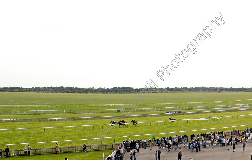 Super-Chief-0002 
 SUPER CHIEF (Hollie Doyle) wins The Newmarket Challenge Whip
Newmarket 22 Sep 2022 - Pic Steven Cargill / Racingfotos.com