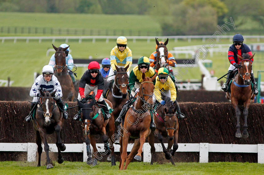 Teeton-Power-0004 
 TEETON POWER (Jack Andrews) leads at Cheltenham 4 May 2018 - Pic Steven Cargill / Racingfotos.com