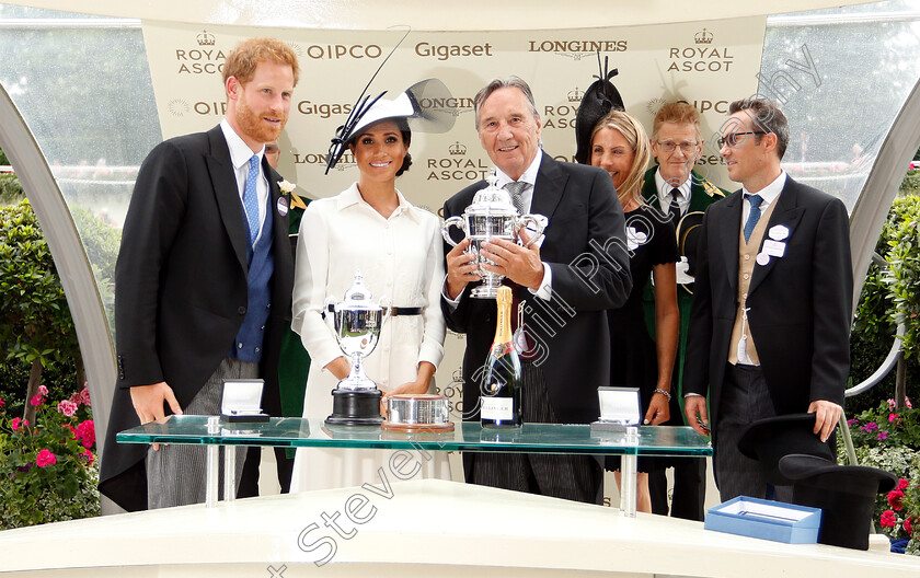 Without-Parole-0018 
 Presentation by the Duke and Duchess of Sussex to John and Tanya Gunther for The St James's Palace Stakes won by WITHOUT PAROLE
Royal Ascot 19 Jun 2018 - Pic Steven Cargill / Racingfotos.com