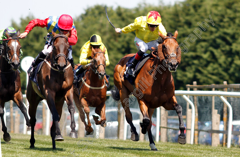 Born-To-Boogie-0005 
 BORN TO BOOGIE (left, Jason Watson) beats NOTEWORTHY (right) in The mintbet.com World Cup Red Card Refund Handicap
Brighton 3 Jul 2018 - Pic Steven Cargill / Racingfotos.com