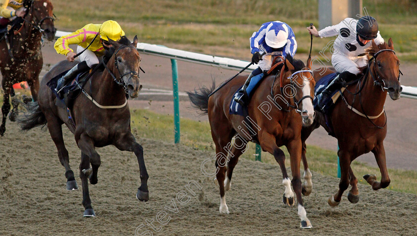 September-Power-0002 
 SEPTEMBER POWER (centre, Silvestre De Sousa) beats VIOLA (right) and FILLES DE FLEUR (left) in The Read Andrew Balding On Betway Insider Fillies Handicap
Lingfield 5 Aug 2020 - Pic Steven Cargill / Racingfotos.com